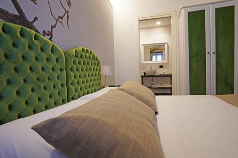 Deluxe Room (Giardino) | Premium bedding, memory foam beds, minibar, in-room safe