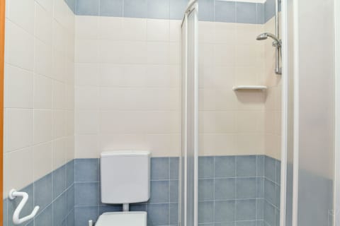 Apartment, 1 Bedroom | Bathroom | Shower, hair dryer, bidet