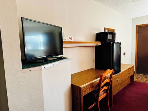 Room, 2 Queen Beds | Desk, iron/ironing board, free WiFi