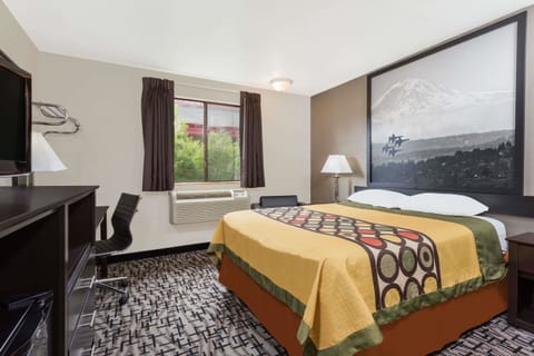 Room, Accessible | Premium bedding, desk, laptop workspace, rollaway beds