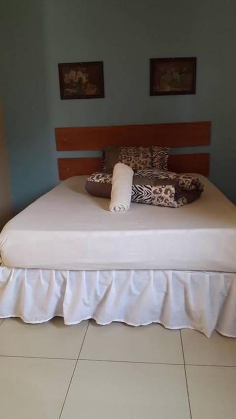 Double Room | Minibar, soundproofing, iron/ironing board, free WiFi