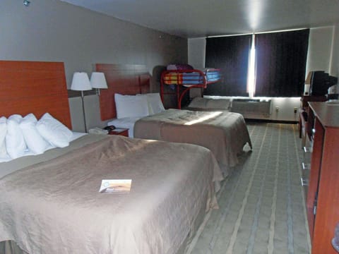 Standard Room, Multiple Beds, Non Smoking | In-room safe, desk, iron/ironing board, free WiFi