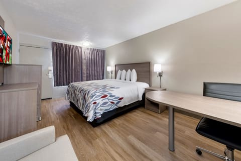 Superior Room, 1 King Bed (Smoke Free) | Premium bedding, pillowtop beds, desk, laptop workspace