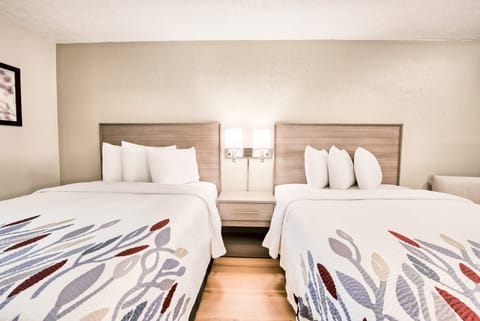 Standard Room, 2 Queen Beds (Smoke Free) | Premium bedding, pillowtop beds, desk, laptop workspace