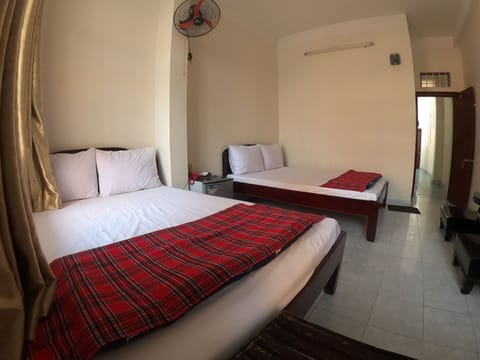 Comfort Double Room | Desk, free WiFi, bed sheets