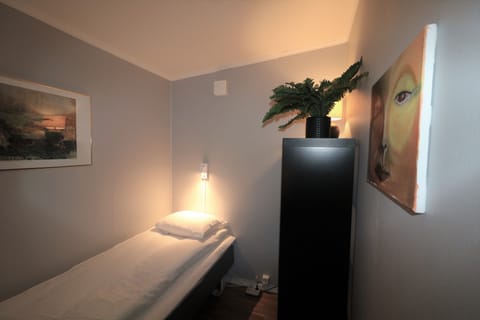 Exclusive Triple Room | Soundproofing, free WiFi, bed sheets