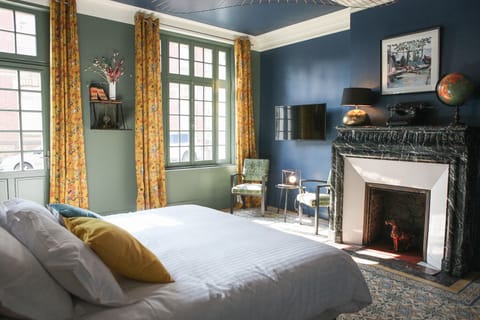 Double Room (Maximilien) | Premium bedding, down comforters, individually decorated