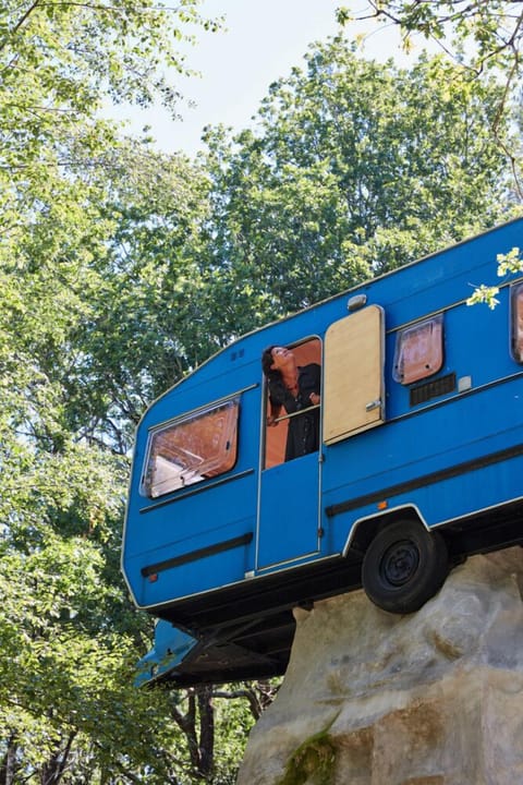 Suspended Caravan | Individually decorated, individually furnished, free WiFi, bed sheets