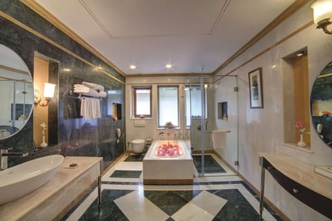 Suite Villa Room With Separate Living Room Overlooking Central Courtyard | Bathroom | Designer toiletries, hair dryer, bathrobes, slippers