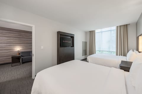 Suite, 1 Bedroom | Desk, laptop workspace, iron/ironing board, free WiFi