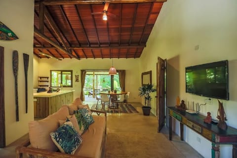 Superior Chalet | Living room | LCD TV, DVD player, first-run movies