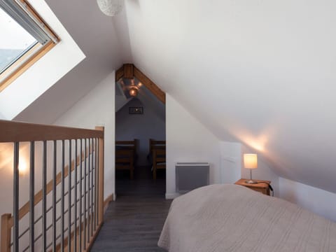 Building, Furniture, Property, Comfort, Wood, House, Interior Design, Stairs, Window, Floor