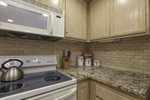 2 Bedroom Vacation Rental With Views in Pismo Beach