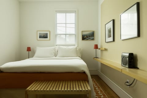 Classic Room, 1 Queen Bed | Premium bedding, down comforters, memory foam beds, free minibar