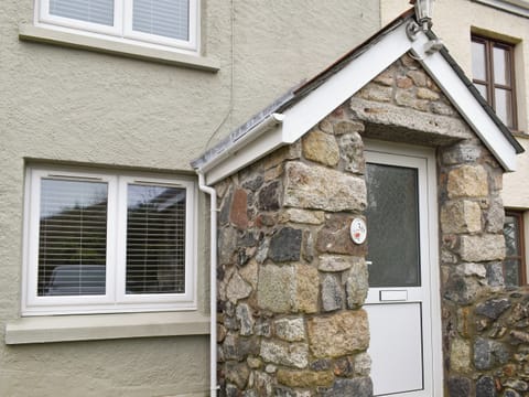 Main entrance to the holiday home | Millys Nook, St Austell