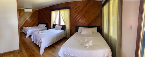 Triple Room | Free WiFi, bed sheets