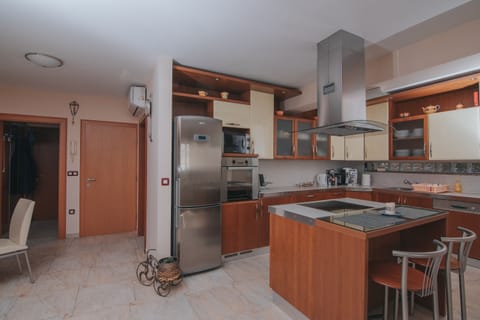 Apartment, 3 Bedrooms, Terrace, Sea View | Private kitchen | Fridge, microwave, stovetop, electric kettle