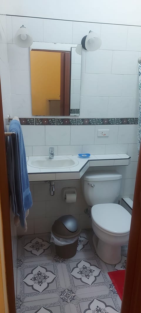 Basic Double Room | Bathroom | Hair dryer, towels, soap, toilet paper