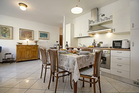 Kitchen and dining area