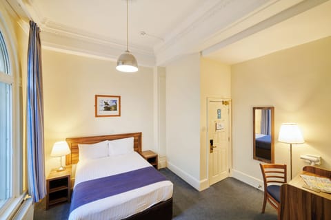 Standard Double Room | Desk, free WiFi, bed sheets