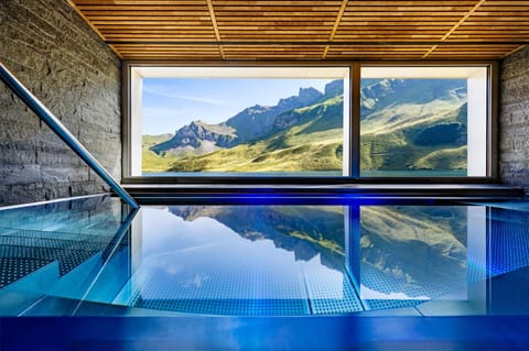 2 indoor pools, sun loungers