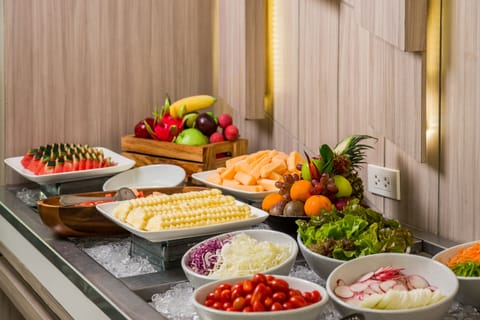 Daily buffet breakfast (THB 1000 per person)