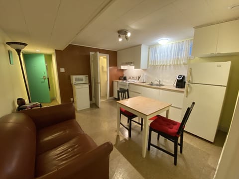 City Apartment | Private kitchen | Fridge, microwave, coffee/tea maker, toaster