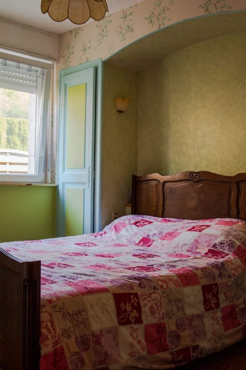 Room | Individually decorated, individually furnished, desk, iron/ironing board