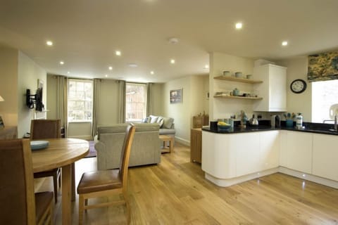 Apartment | Private kitchen | Full-size fridge, microwave, oven, dishwasher