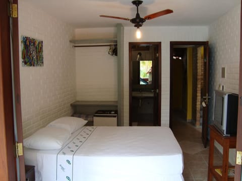 Standard Triple Room | Pillowtop beds, minibar, iron/ironing board, free WiFi