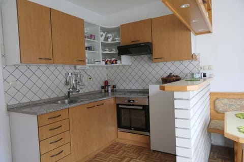 Apartment, 2 Bedrooms (Brunko 1) | Private kitchen | Electric kettle, cookware/dishes/utensils