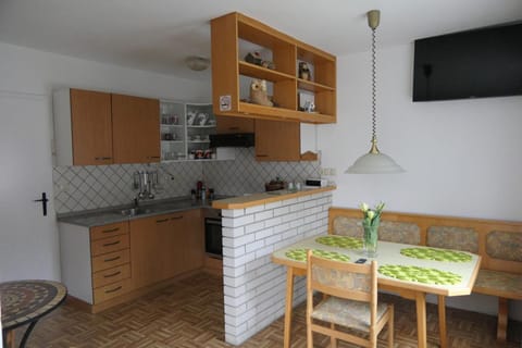 Apartment, 2 Bedrooms (Brunko 1) | Private kitchen | Electric kettle, cookware/dishes/utensils