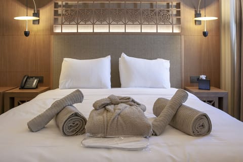 Superior Athenian Room | Egyptian cotton sheets, premium bedding, minibar, in-room safe