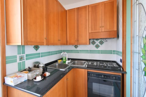 Suite, Terrace | Private kitchen | Mini-fridge, oven, espresso maker, coffee/tea maker