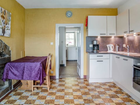 House | Private kitchen | Highchair