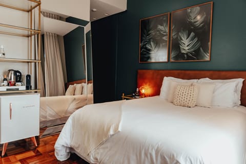 Suite 03 | Premium bedding, pillowtop beds, minibar, individually decorated