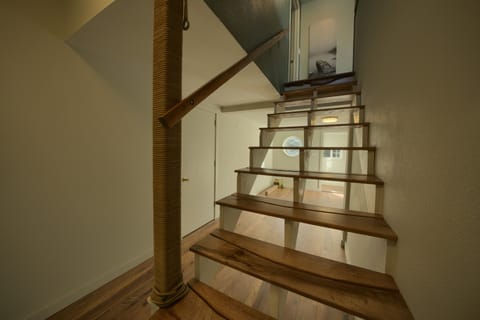 Custom oak tread stairs