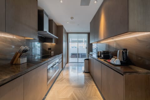 Luxury Penthouse, 3 Bedrooms, Non Smoking, Sea View | Private kitchen | Fridge, microwave, oven, stovetop