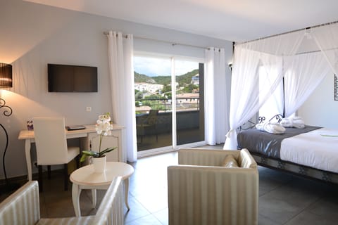 Signature Suite (Madonetta) | View from room