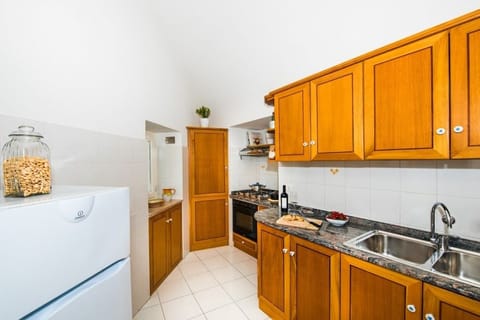 Family Apartment, Annex Building | Private kitchen | Electric kettle, cookware/dishes/utensils