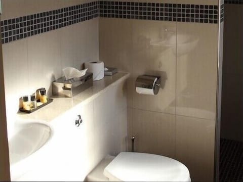 Superior Double Room, Ensuite | Bathroom