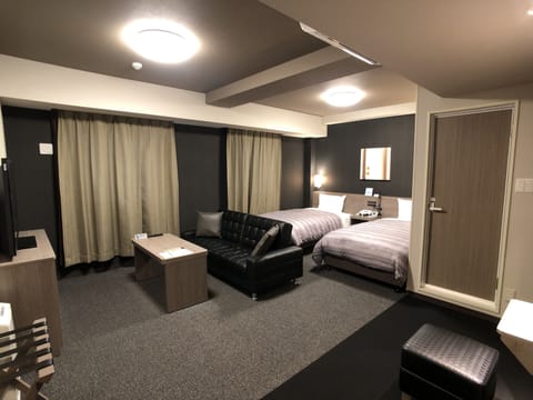 Grand Annex  Deluxe Twin Room, Non Smoking	 | Desk, free WiFi, bed sheets