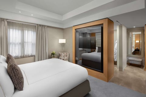 King Superior room | Premium bedding, Select Comfort beds, free minibar items, in-room safe