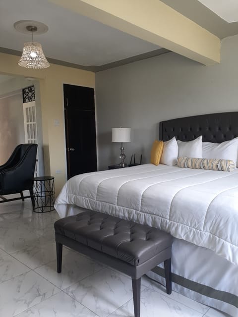 Executive Room | Premium bedding, Tempur-Pedic beds, individually decorated