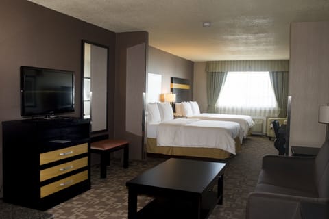 Suite, Multiple Beds | Desk, blackout drapes, iron/ironing board, free cribs/infant beds