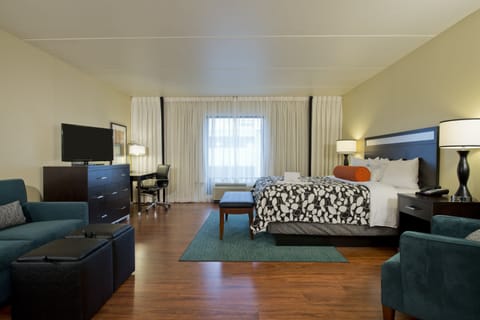 Standard Room, 1 King Bed (Walk In Shower) | Premium bedding, desk, laptop workspace, blackout drapes