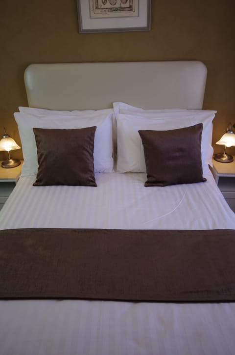 Silver Room  | Premium bedding, pillowtop beds, individually decorated