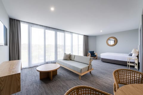 Oceanview Family Apartment | Premium bedding, pillowtop beds, desk, laptop workspace