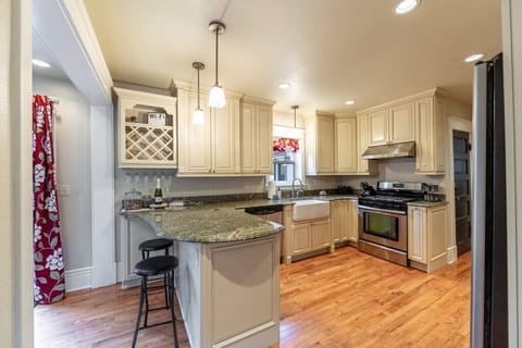 Seating at kitchen island