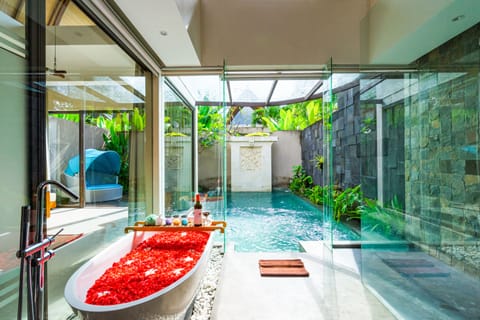 Deluxe Villa, 1 Bedroom, Private Pool | Bathroom | Separate tub and shower, designer toiletries, hair dryer, bathrobes